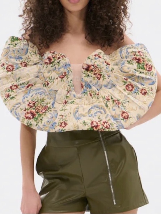 AKIRA Tops - AKIRA Off-Shoulder Floral Ruffle Crop Top in Cream, Blue & Green